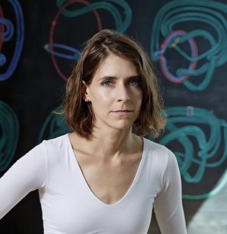 Portrait of mathematician Lisa Piccirillo.